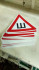 Знак «Шипы», 200х200х200 мм, всегда в наличии на складе.