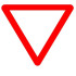 Дорожный знак 2.4 «Уступите дорогу»